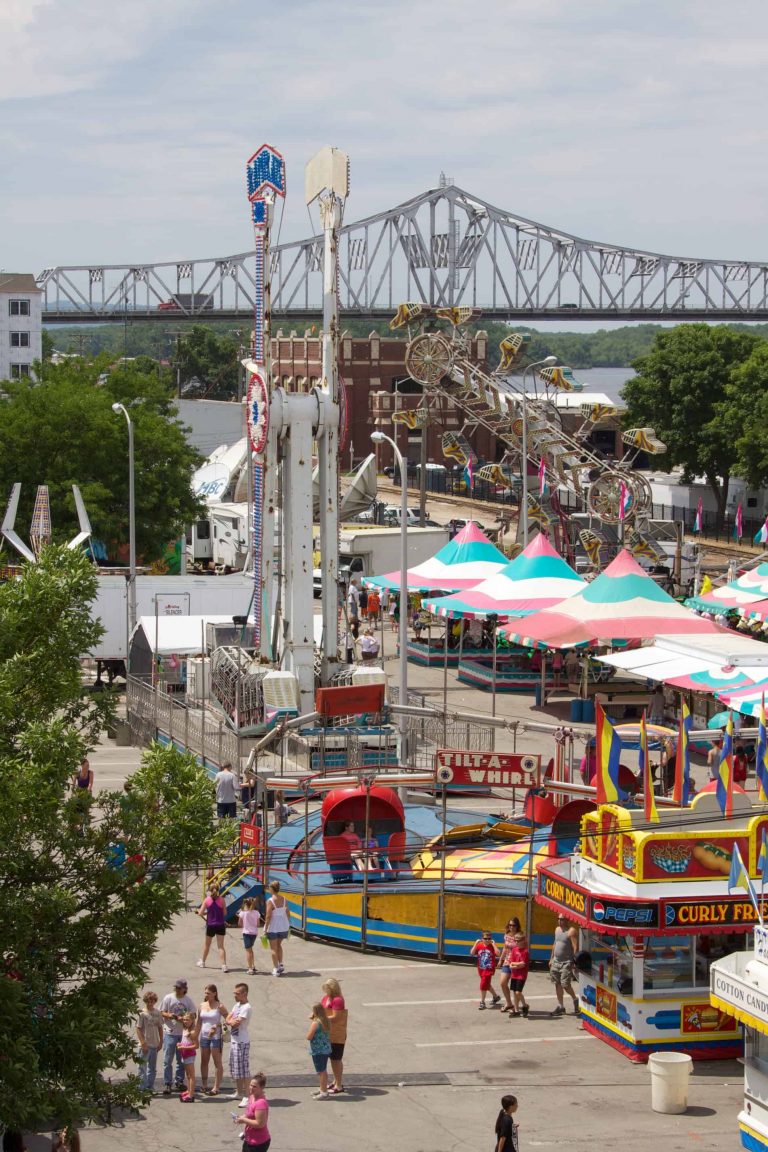 IMG_7213 Winona Steamboat Days